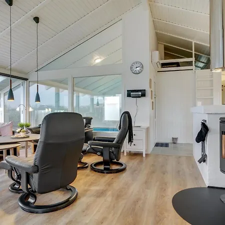 Hilkka - 500m From The Sea By Interhome 펜션